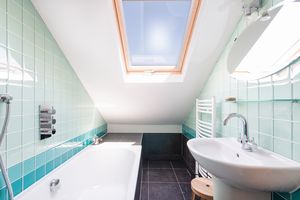 Photo 1- click for photo gallery